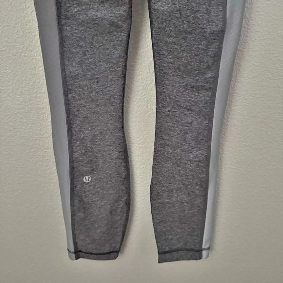 LULULEMON ATHLETICA | Light Speed Tight Reflective Leggings Heather Gray | 4 - Picture 6 of 9